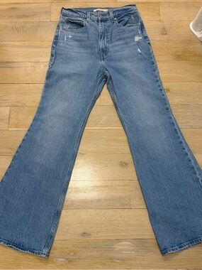 Levi's Women's Flare Jeans in Light Blue Denim